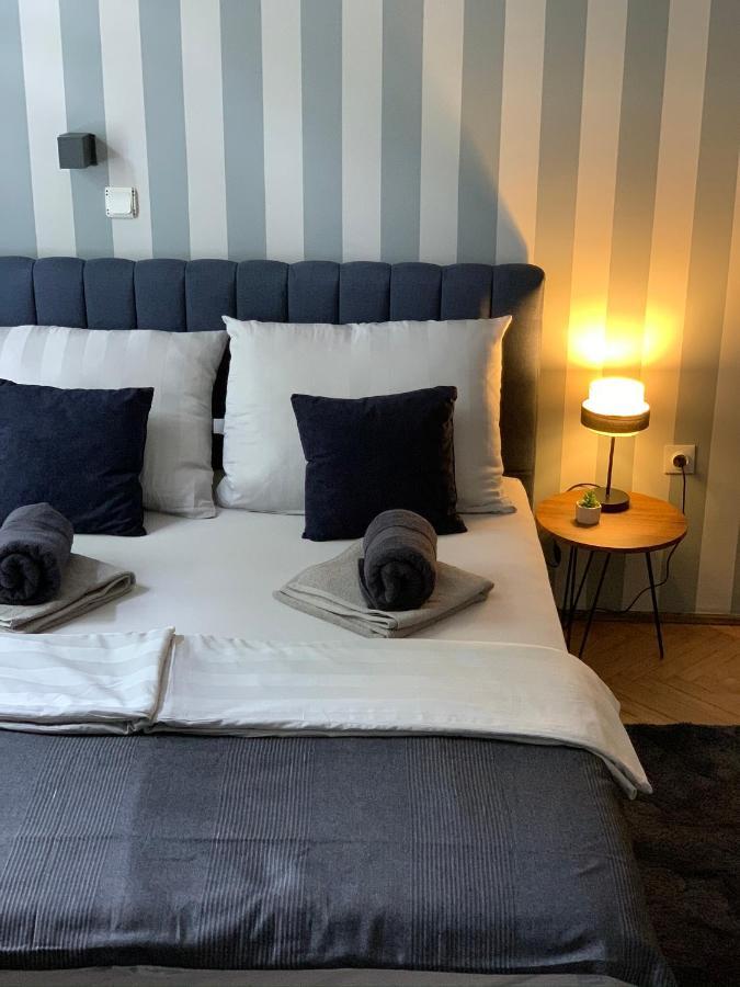 Hostel Sova نوفي ساد المظهر الخارجي الصورة