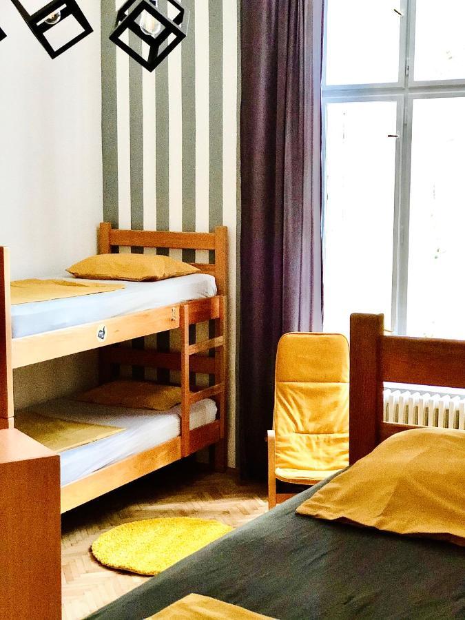 Hostel Sova نوفي ساد المظهر الخارجي الصورة